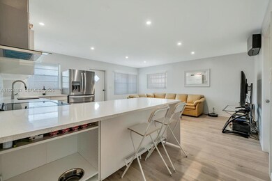 417 N K St unit 5B, Lake Worth, FL 33460 - photo 2