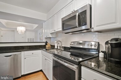 5810 Inman Park Cir unit 200, Rockville, MD 20852 - photo 7