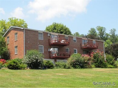 55 Brookside Dr, Hendersonville, NC 28792 - photo 3