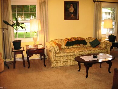 4470 Timberdale Dr, Stow, OH 44224 - photo 5