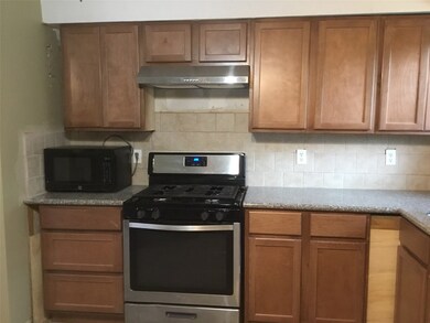 9918 Santa Monica Blvd, Houston, TX 77089 - photo 4