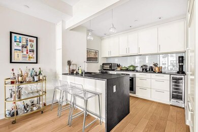 160 E 22nd St unit 10-D, New York, NY 10010 - photo 3