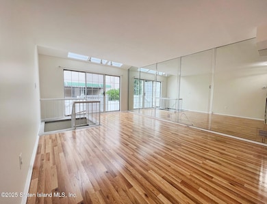 75 Chesebrough St, Staten Island, NY 10312 - photo 3