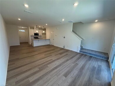 210 Parker Ln, Mebane, NC 27302 - photo 4