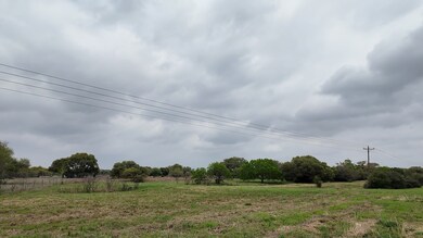 000 Pintail Ln, Columbus, TX 78934 - photo 6