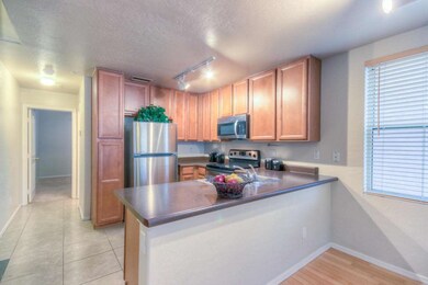 Kitchen and Family Room (3)