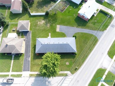 749 Erie St, Woodville, OH 43469 - photo 4