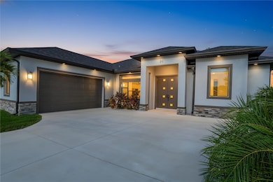 24 Medalist Cir, Rotonda West, FL 33947 - photo 2