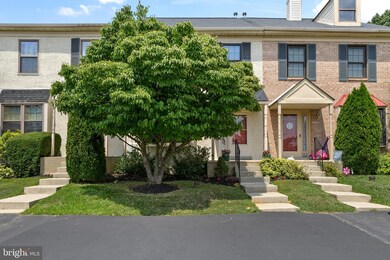 334 Scola Rd, Brookhaven, PA 19015 - photo 2