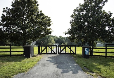 27144 Gladding Rd, Bloxom, VA 23308 - photo 6