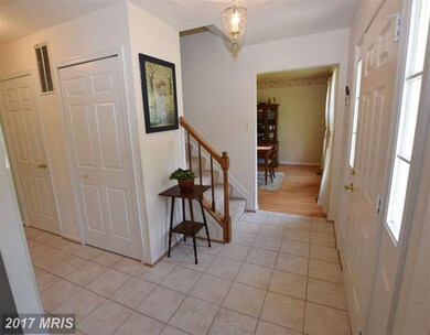 103 Hunting Horn Cir, Reisterstown, MD 21136 - photo 2