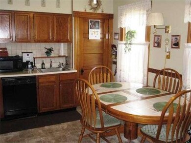 23 Wareham St, Springfield, MA 01108 - photo 4