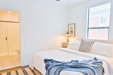 2300 Stanford St unit G, Houston, TX 77006 - photo 5