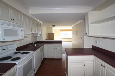 209 River Run unit 209, Greenwich, CT 06831 - photo 4