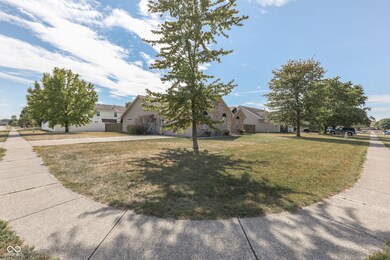 13 Pin Oak Ct, Whiteland, IN 46184 - photo 3