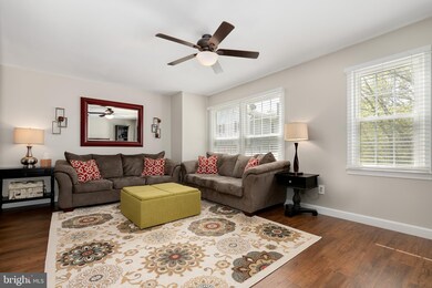 7714 Groveland Heights Ct, Springfield, VA 22153 - photo 2