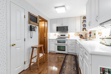 63 Greenough St, Haverhill, MA 01832 - photo 7