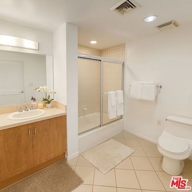 267 S San Pedro St unit 306, Los Angeles, CA 90012 - photo 5