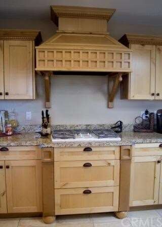 Range/cabinets