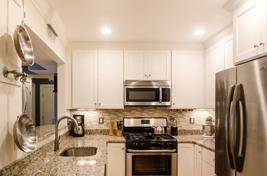 153 Sumner St unit 10, Quincy, MA 02169 - photo 2