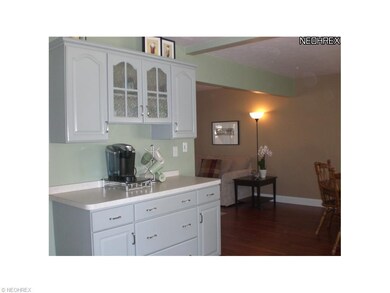 EXTRA CABINET AND COUNTER SPACE