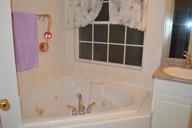 143 Duncan Dr, Crawfordville, FL 32327 - photo 5