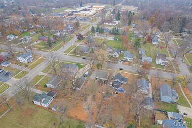 408 E Logan St, Tecumseh, MI 49286 - photo 7