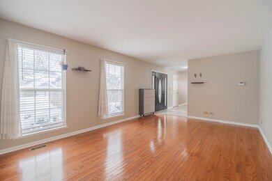 164 Forestview Ct, Aurora, IL 60502 - photo 5