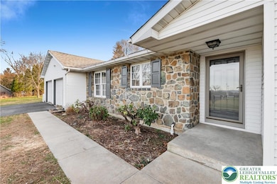 670 Cider Press Rd, Easton, PA 18042 - photo 2