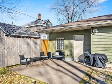 504 W 4th St, Marshfield, WI 54449 - photo 6