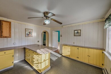 77 Locust St, Holyoke, MA 01040 - photo 7