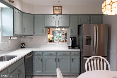 8 Hanover Ct, Mount Laurel, NJ 08054 - photo 2