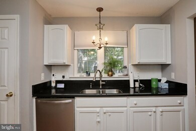 14610 Honeysuckle Way, Swan Point, MD 20645 - photo 6