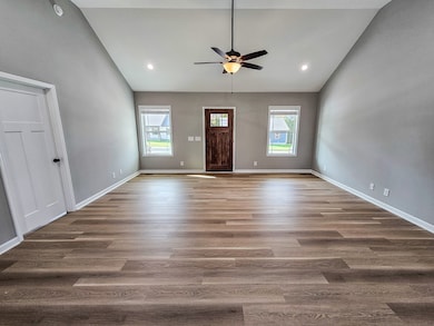 107 Demonbreum Cir, Shelbyville, TN 37160 - photo 4