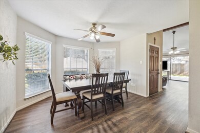 8406 Emerald Valley Ct, Houston, TX 77095 - photo 3