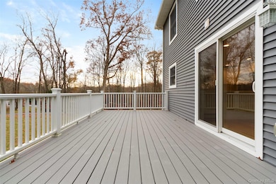 7 Tulip Rd, Mahopac, NY 10541 - photo 5