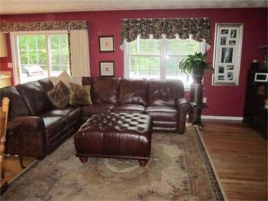 9 Whitewood Cir, Amesbury, MA 01913 - photo 3