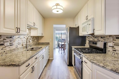 1576 N Saint Marks Place, Palatine, IL 60067 - photo 6