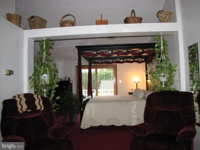 716 Highvilla Rd, Essex, MD 21221 - photo 4