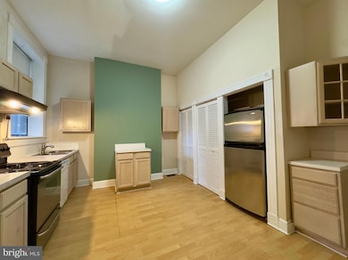 1718 Saint Paul St unit FIRST FLOOR / 101, Baltimore, MD 21202 - photo 3