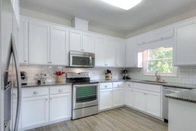New Renovated Kitch