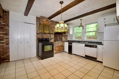 887 Main St, Holyoke, MA 01040 - photo 6