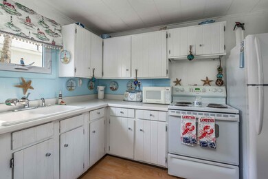 101 Cycad Ave, York, ME 03909 - photo 6