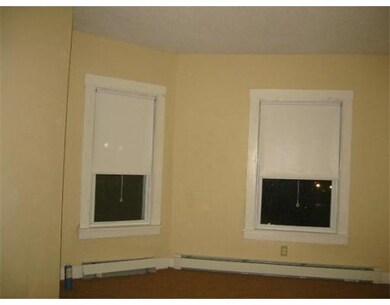 82 Grand St unit 1st Fl, Lowell, MA 01851 - photo 3