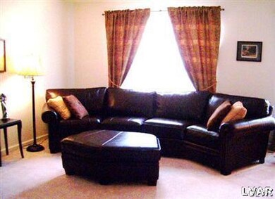 4611 Jasmine Dr, Center Valley, PA 18034 - photo 7