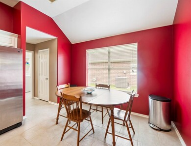 5110 Lockhart Dr, Pearland, TX 77584 - photo 3