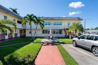 1451 N 12th Ct unit 8B, Hollywood, FL 33019 - photo 2
