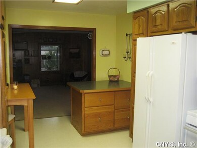 Kitchen Kitchen looks into living room