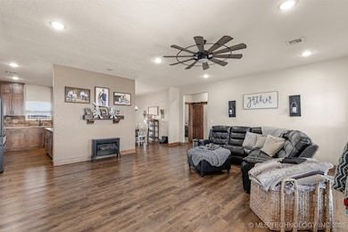 52217 S 690 Rd, Colcord, OK 74338 - photo 5