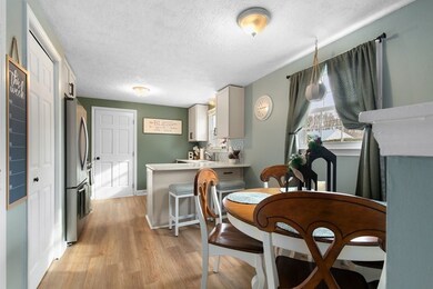 566 Court St, Brockton, MA 02302 - photo 4